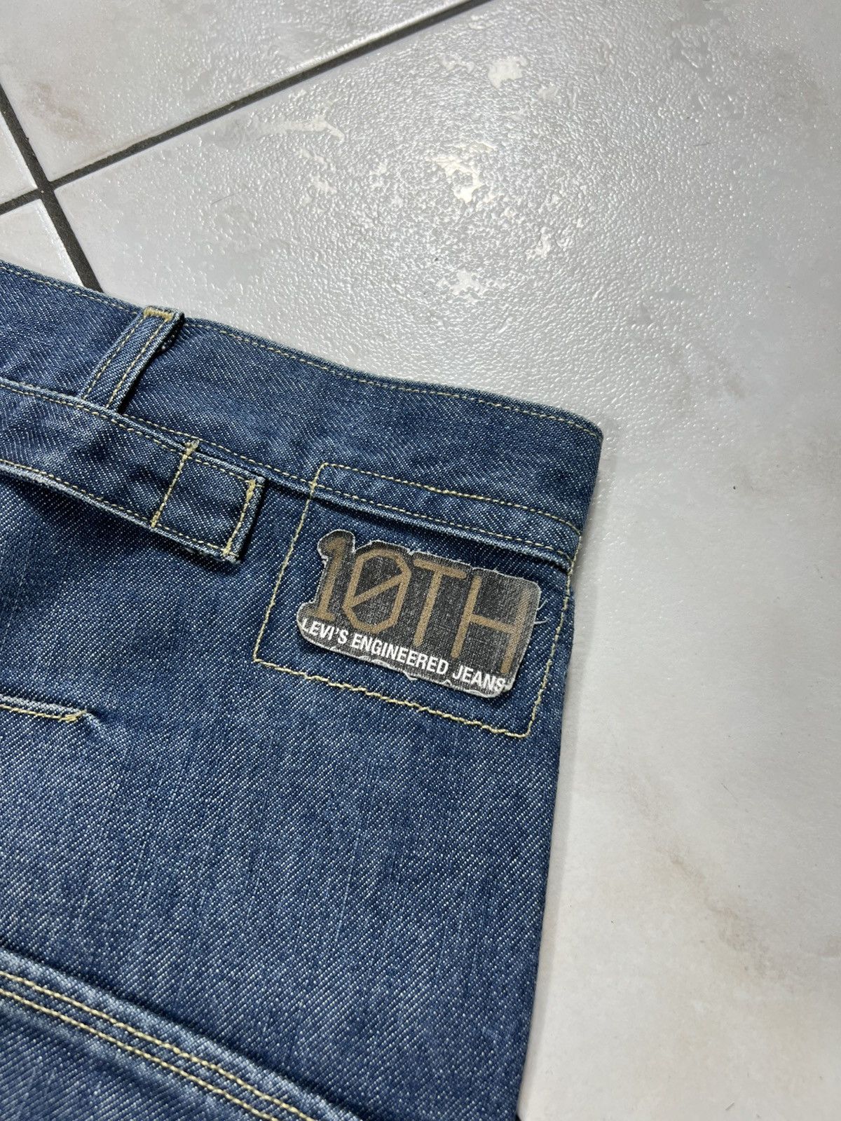 Levi's Vintage Levi’s engineered jeans baggy y2k buckle back 10th Size US 30 / EU 46 - 17 Thumbnail
