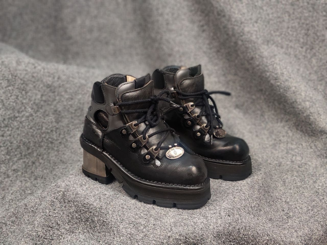 New Rock New Rock Black Leather metallic heel with hole lace Boots Size US 10 / IT 40 - 2 Thumbnail