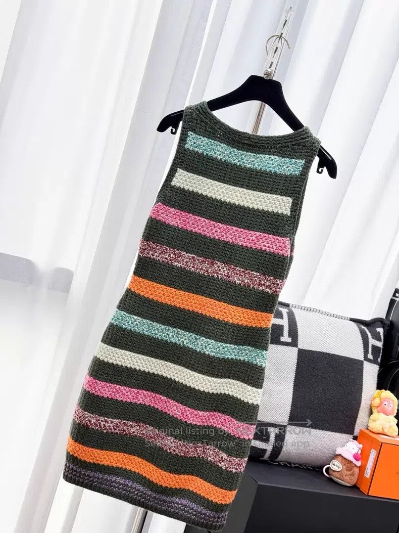 Chanel Chanel Knitted sleeveless dress with rainbow stripes Size XS / US 0-2 / IT 36-38 - 3 Thumbnail