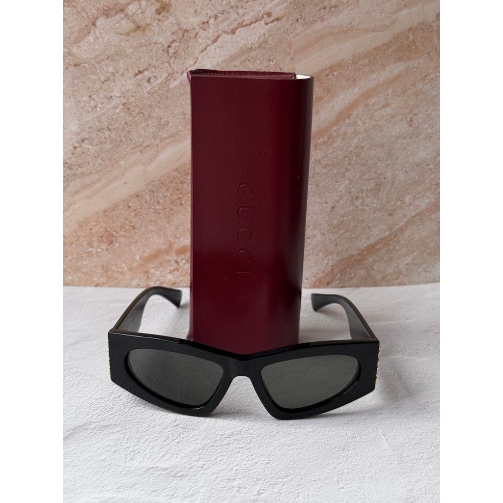 Gucci NEW Gucci GG2040S Black Cat Eye Logo Sunglasses $515 Size ONE SIZE - 4 Thumbnail