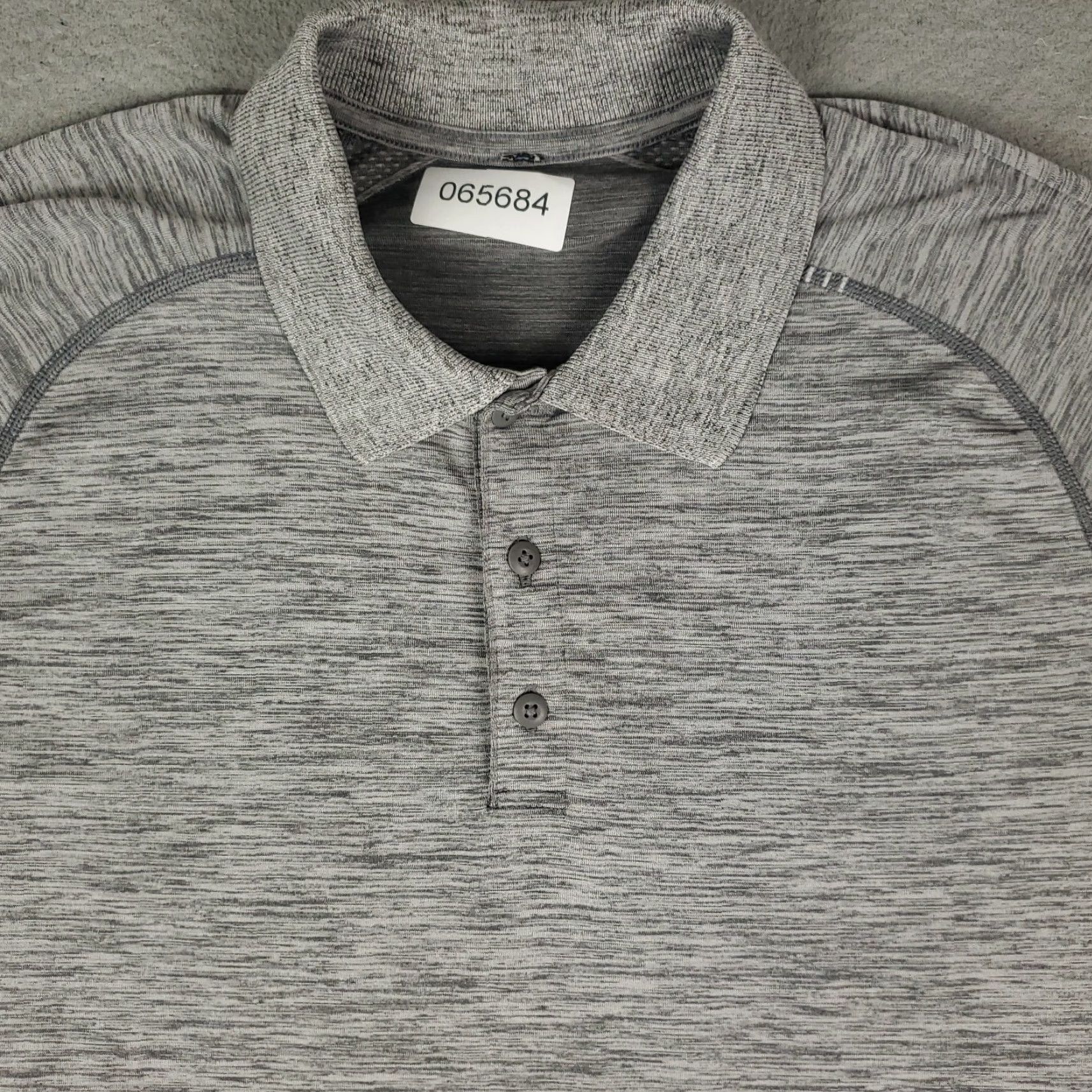 Lululemon Lululemon Polo Shirt Mens Size Large Gray Stretch Active Golf Short Sleeve Shirt Size US L / EU 52-54 / 3 - 2 Thumbnail