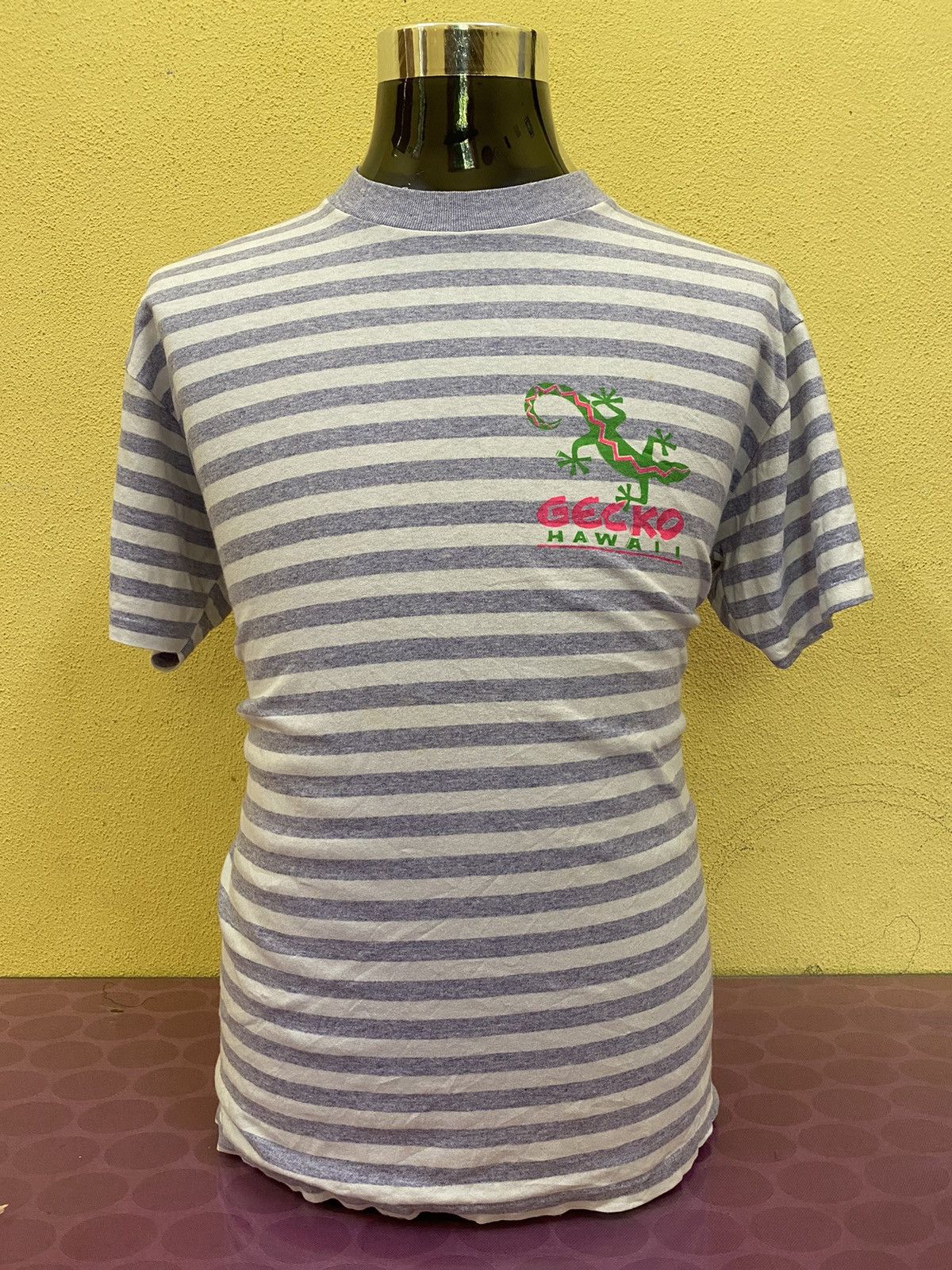 Other Hawaii gecko tshirt Size US M / EU 48-50 / 2 - 11 Thumbnail