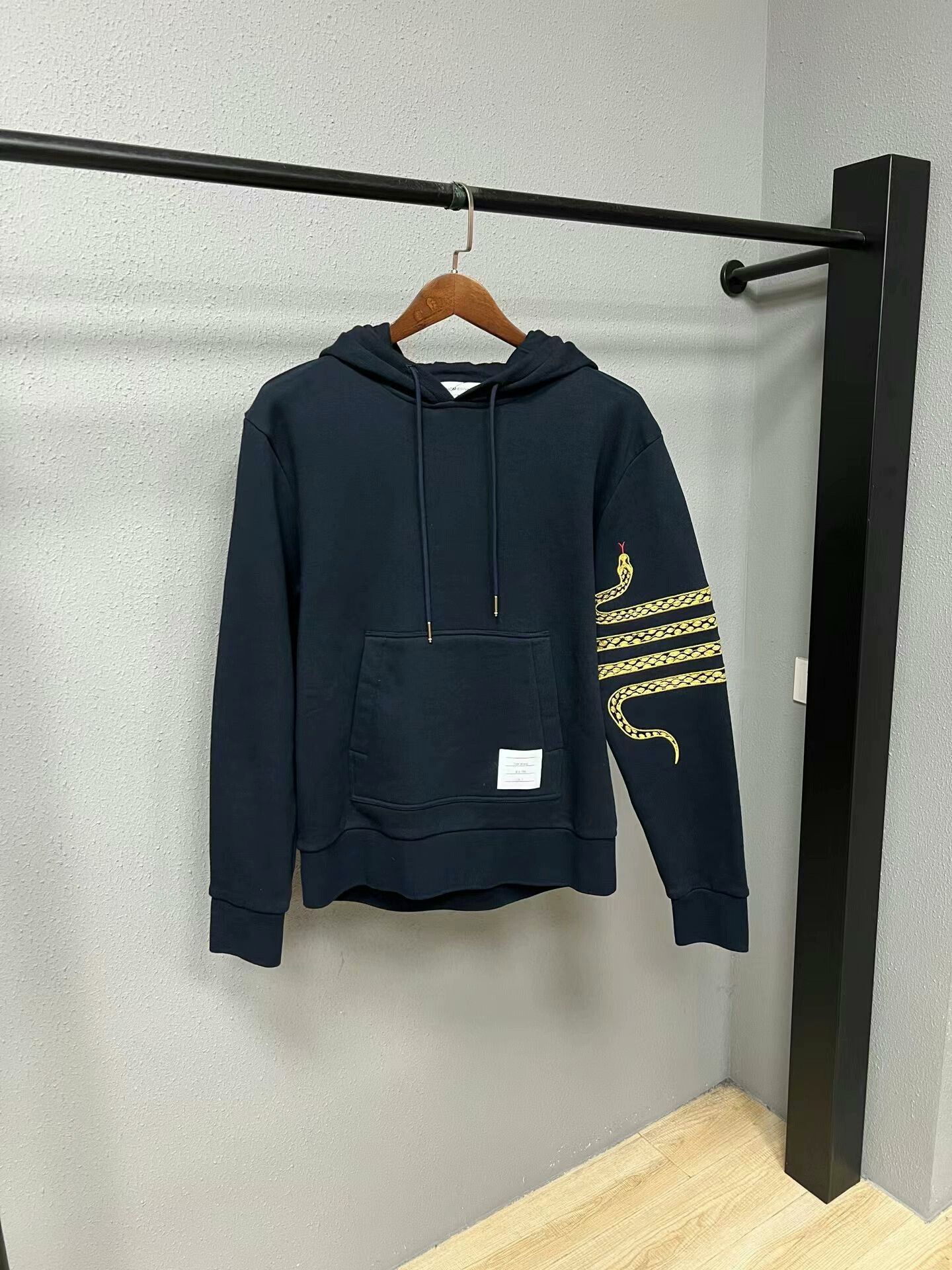 Thom Browne thom browne snake year limited hoodie Size US L / EU 52-54 / 3 - 1 Thumbnail