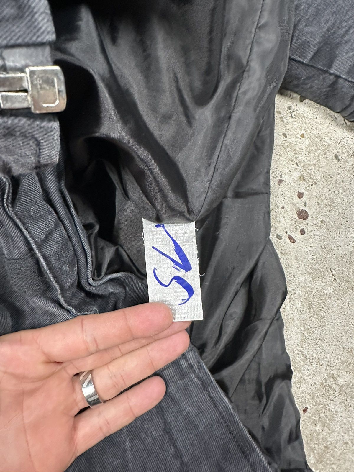 Japanese Brand Vintage Y2K Bondage Denim Style Asymmetrical Zippers Jacket Size US L / EU 52-54 / 3 - 9 Thumbnail