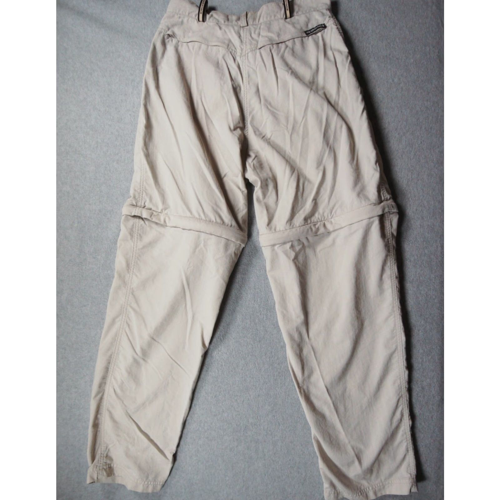 The North Face North Face Pants Womens 8 Beige Convertible Nylon Outdoor Hiking Cargo Shorts Ladies Regular Rise Mid Beige Navy? Size 30" / US 8 / IT 44 - 6 Thumbnail