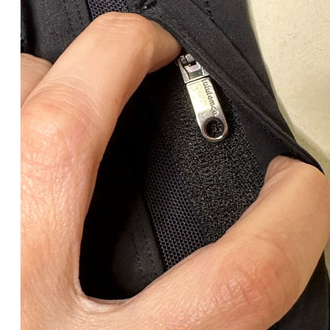 Lululemon Lululemon black active shorts size 29 Size US 36 / EU 52 - 8 Thumbnail