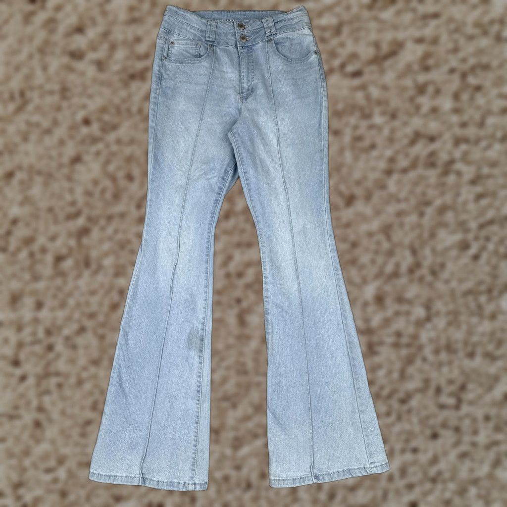 Vintage Blue Spice Jeans Womens 7 Light Wash High Waist Flare Front Seam Stretch Denim Shirt? Size 28" / US 6 / IT 42 - 1 Thumbnail