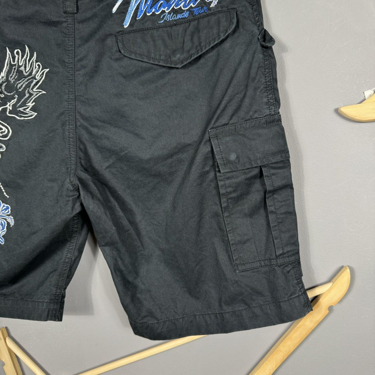 Maharishi Maharishi “Island Tour” Embroidered Cargo Shorts Size 30" / US 8 / IT 44 - 4 Thumbnail