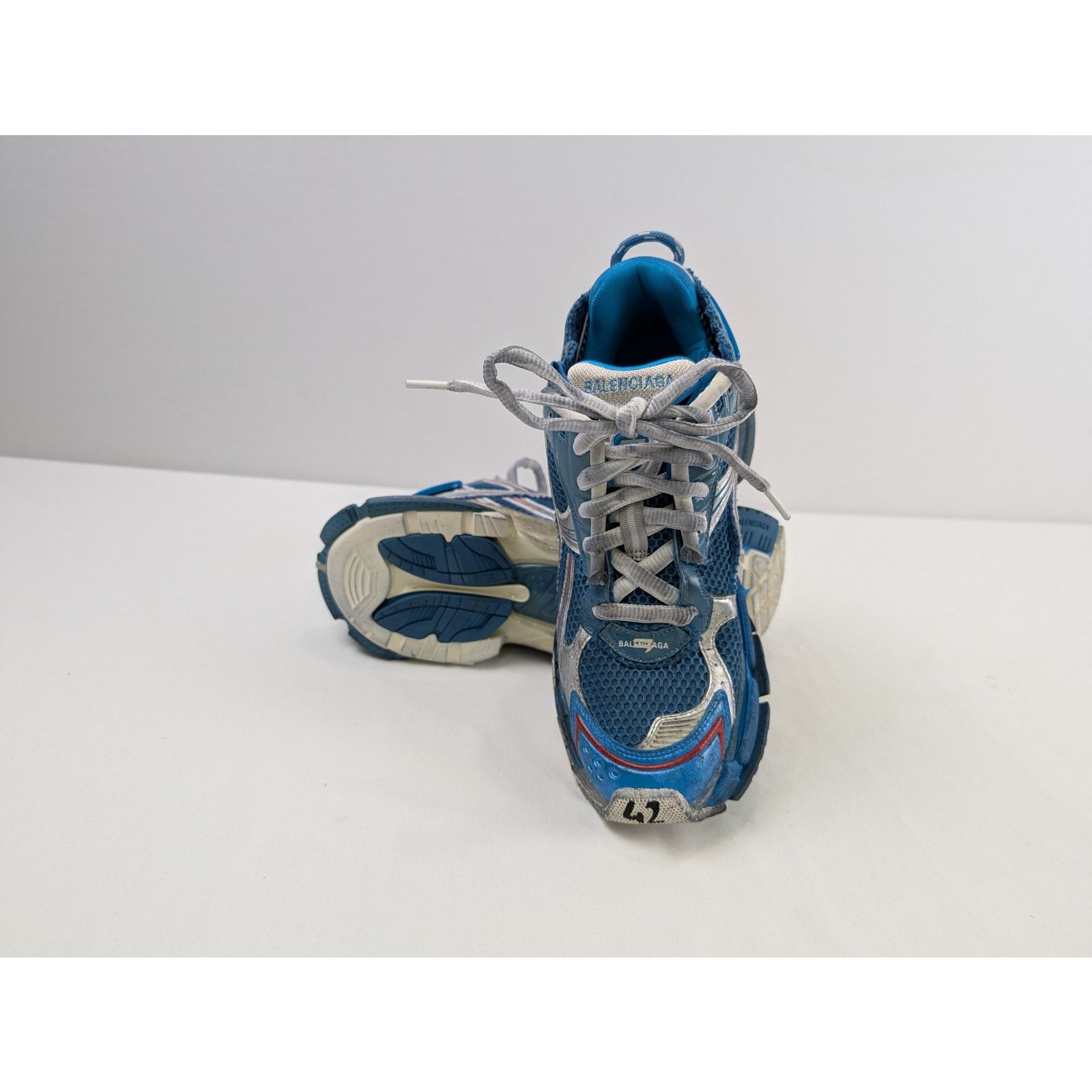 Balenciaga o1rshd1 Runner Sneakers in Blue/Silver/White/Red Size US 9 / EU 42 - 10 Thumbnail