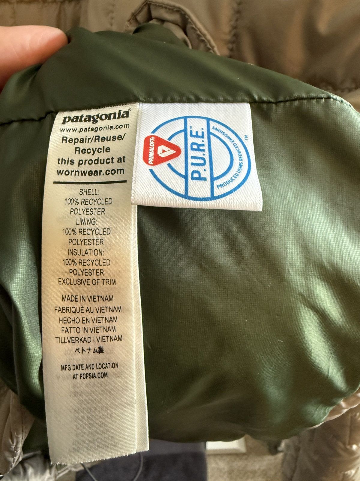Patagonia Patagonia Nano Puff Hoodie Men’s sz L - Seabird Grey Size US L / EU 52-54 / 3 - 4 Thumbnail
