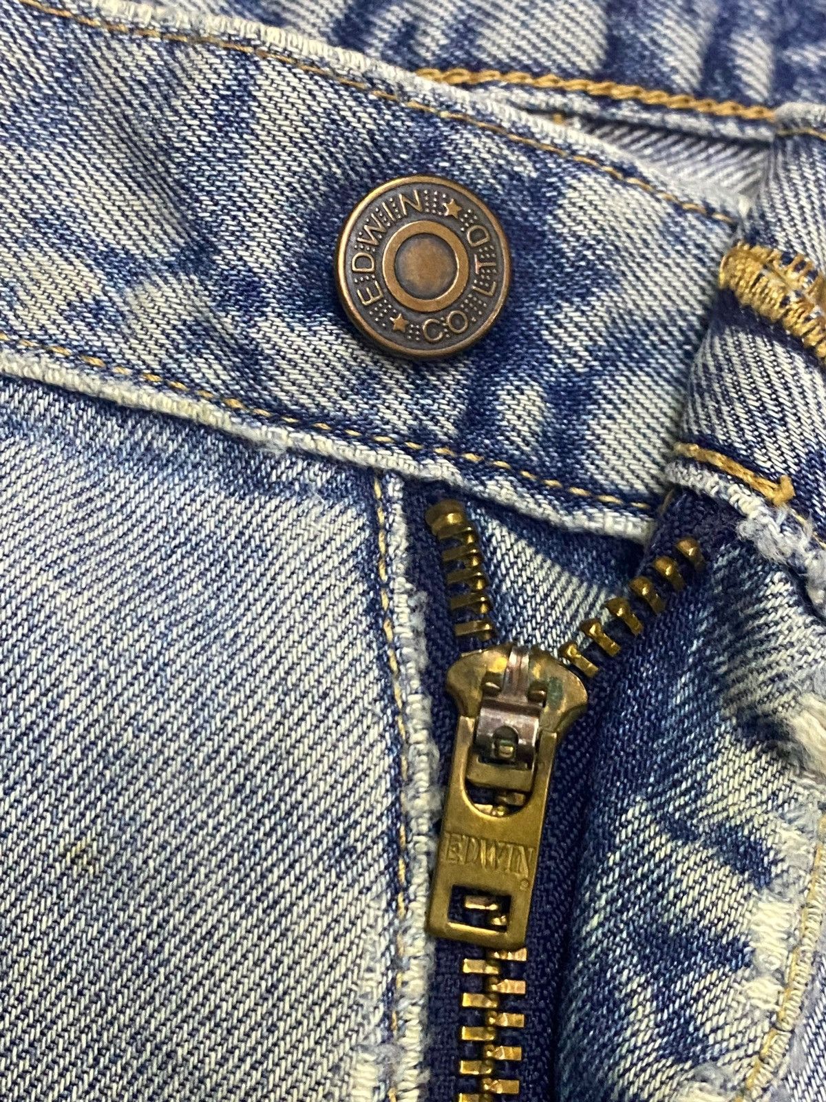 Junya Watanabe Vintage Edwin 403 Japan Faded Wash Distressed Denim Jeans Size US 30 / EU 46 - 11 Thumbnail