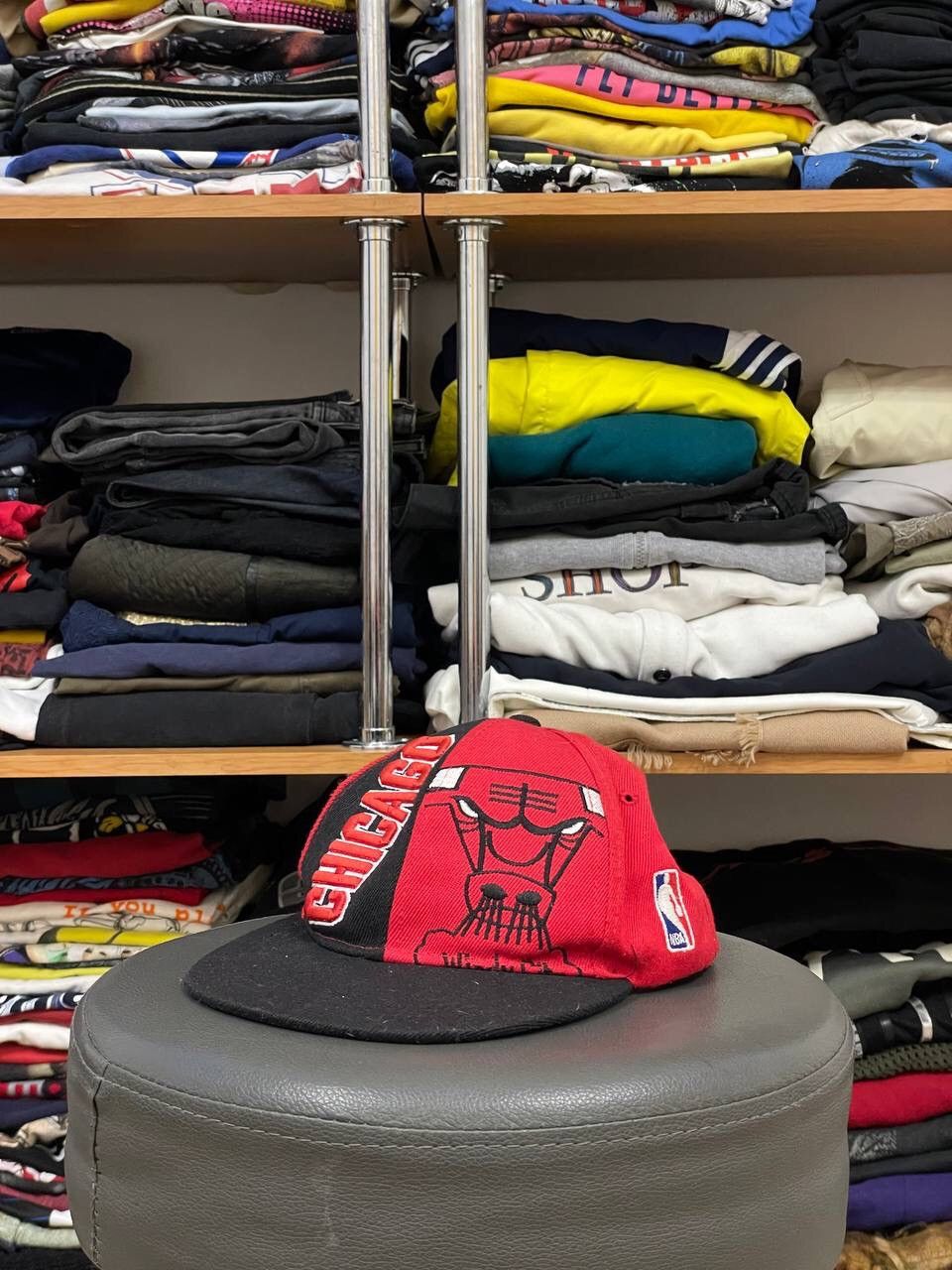 NBA × Vintage Chicago Bulls Vintage NBA snap back cap hat Size ONE SIZE - 1 Thumbnail