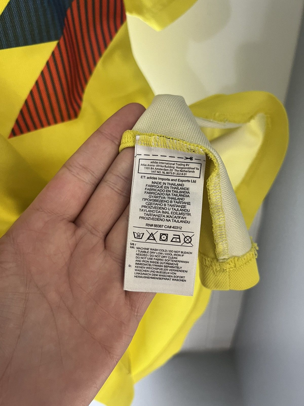 Adidas × Vintage VERY RARE ADIDAS COLOMBIA SOCCER JERSEY BLOKECORE Y2K 90s Size US M / EU 48-50 / 2 - 7 Thumbnail