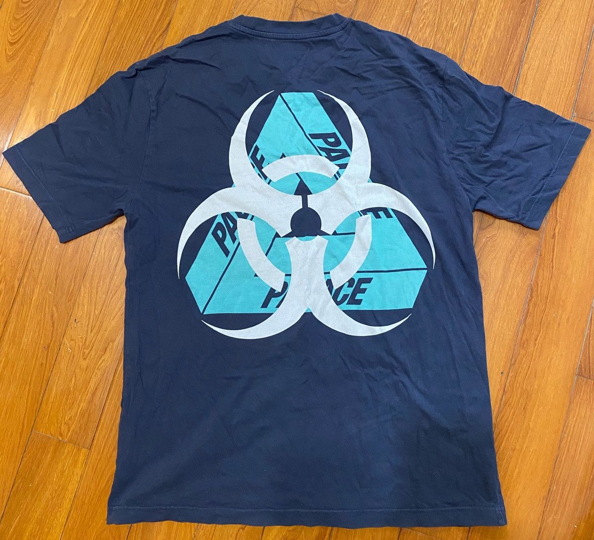 Palace Palace Bio Hazard tee Size US L / EU 52-54 / 3 - 1 Thumbnail