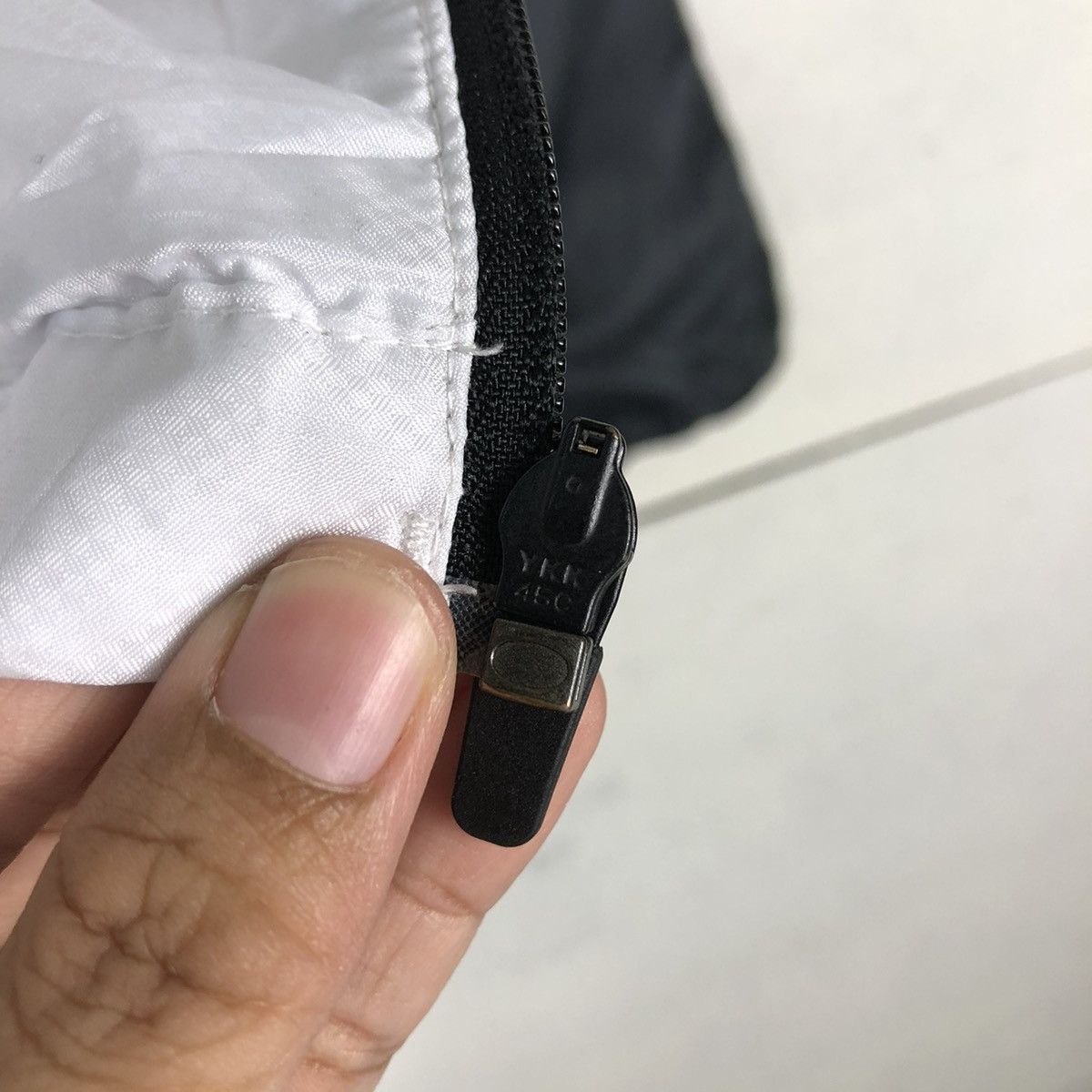 Oakley 🔥RUNNING JACKET ZIPPER LIGHT OAKLEY Size US M / EU 48-50 / 2 - 17 Thumbnail