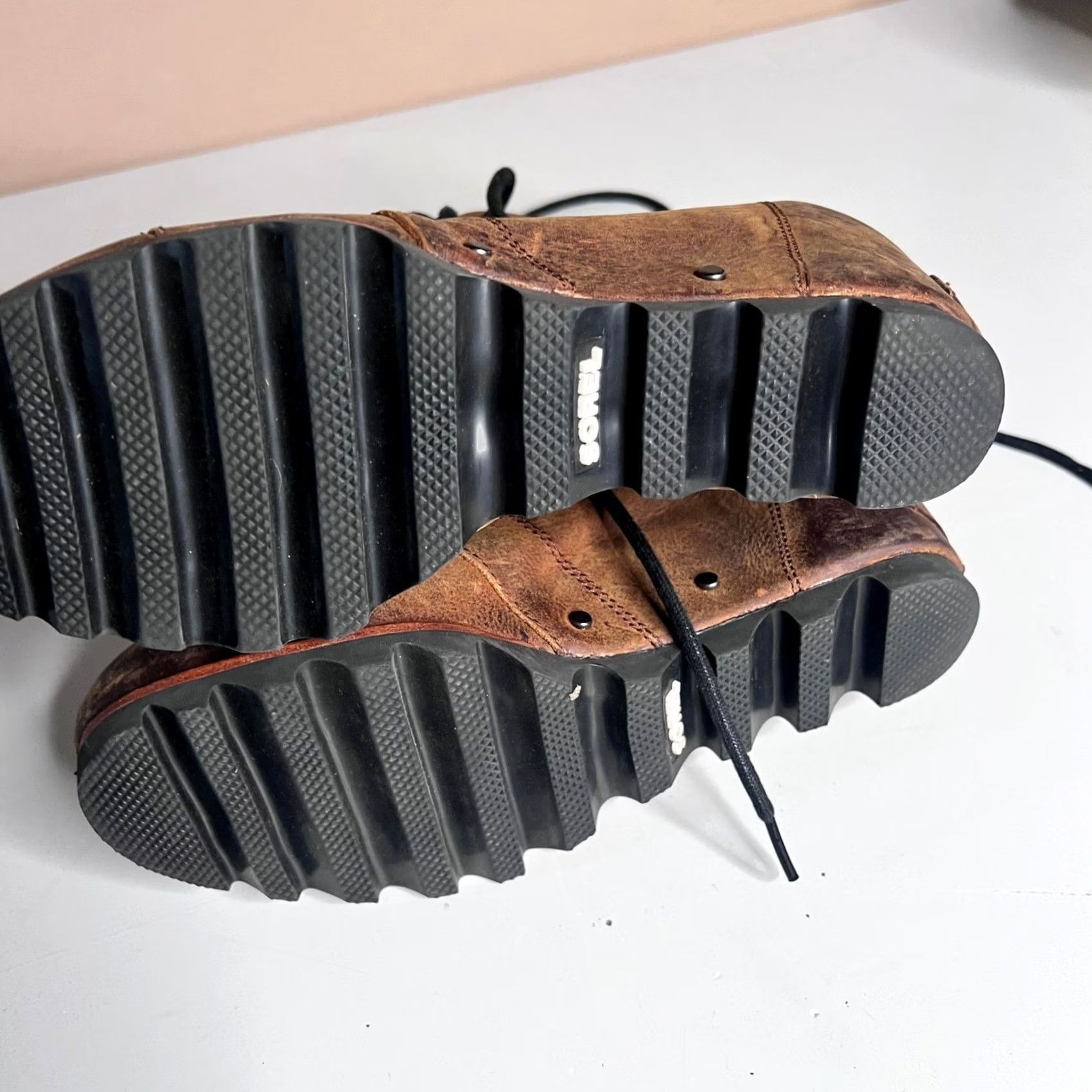 SOREL VINTAGE? No. Size US 9 / IT 39 - 2 Thumbnail