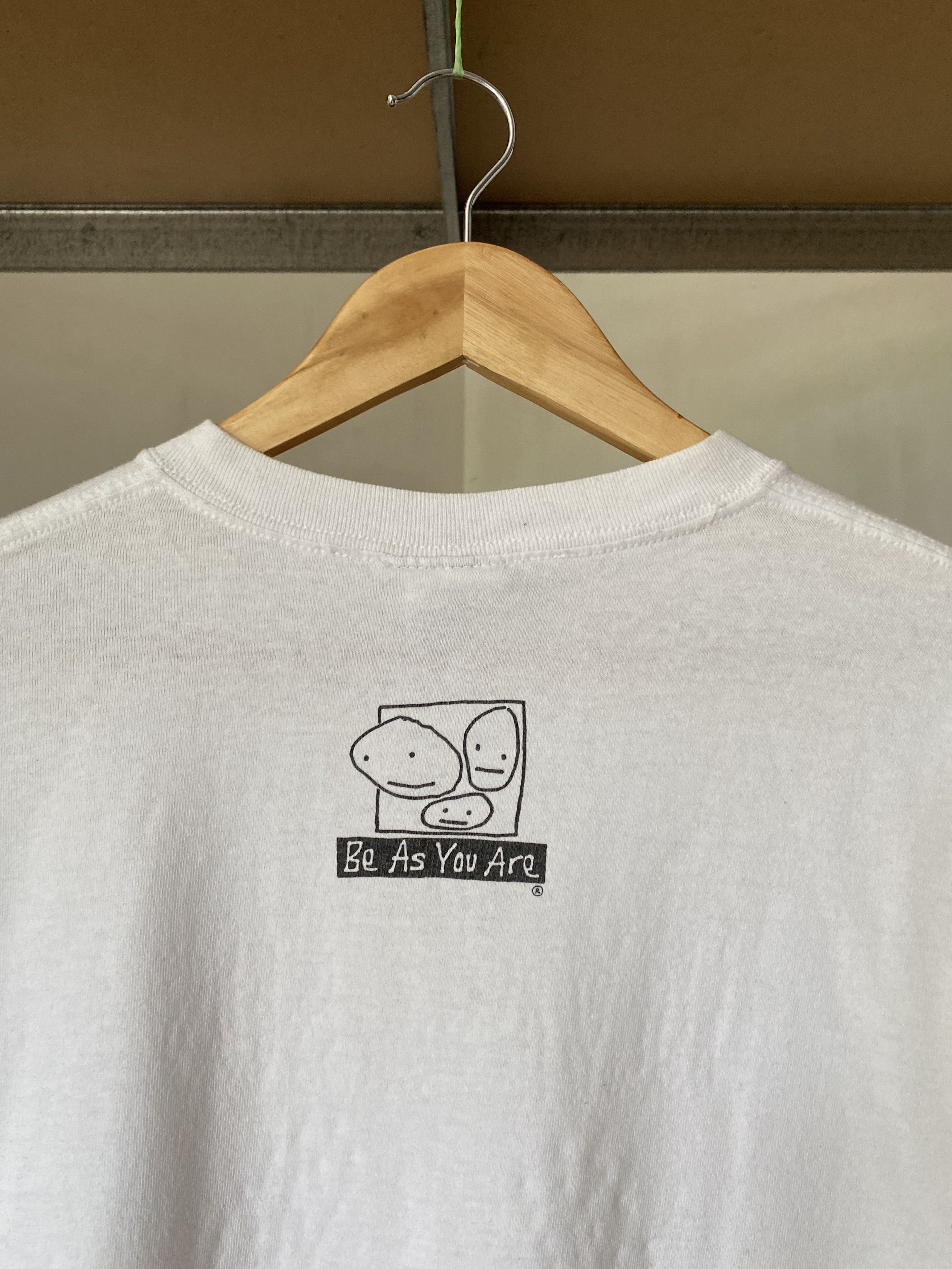 Vintage Be As You Vintage 2001 Drink Beer White Tee Size US L / EU 52-54 / 3 - 12 Thumbnail