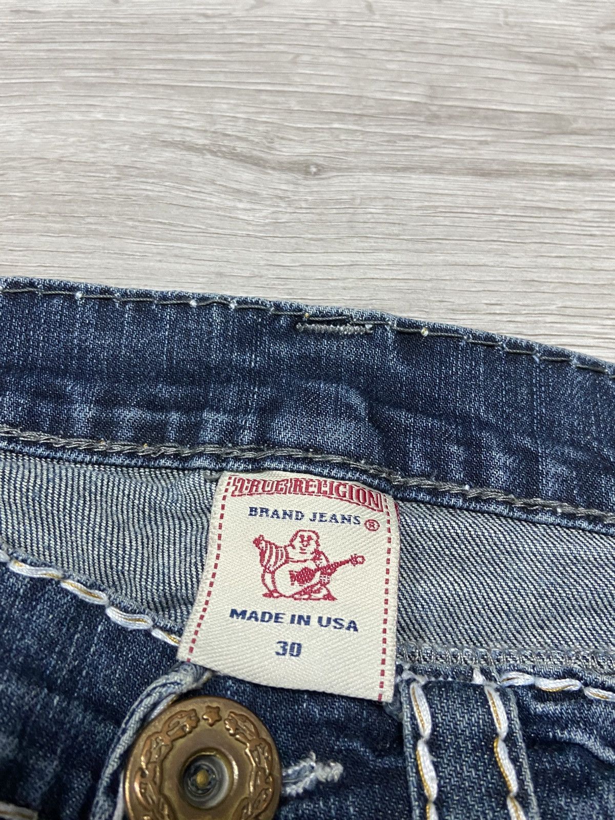 True Religion True Religion white stitched horse shoe vintage denim jeans Size US 30 / EU 46 - 7 Thumbnail