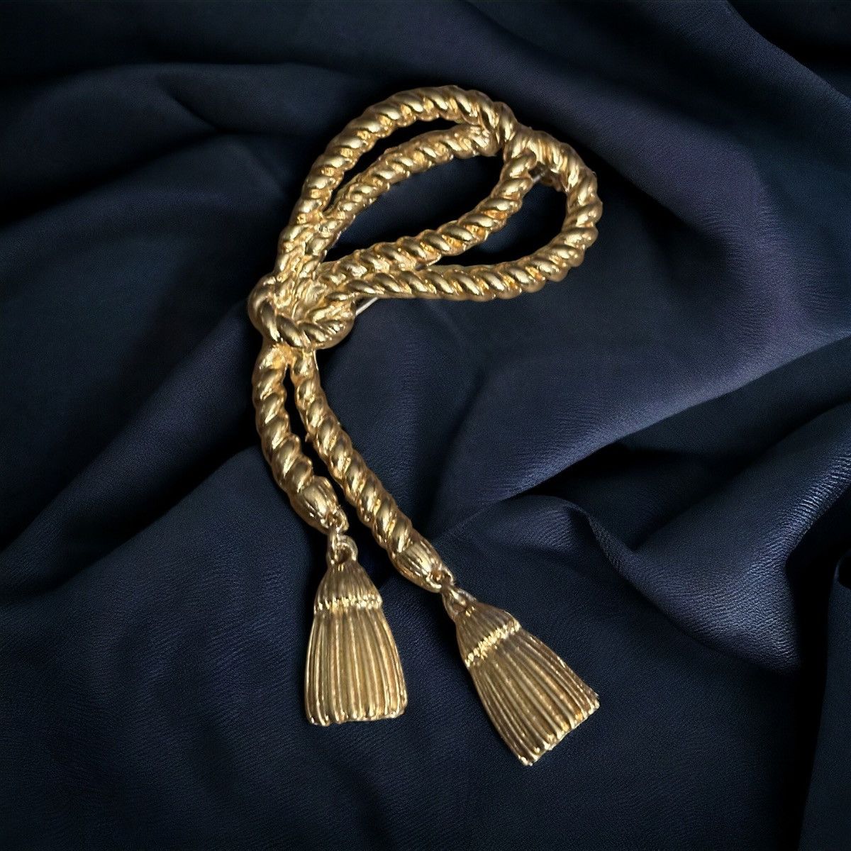 Vintage Vintage gold tone lasso rope brooch Size ONE SIZE - 1 Thumbnail