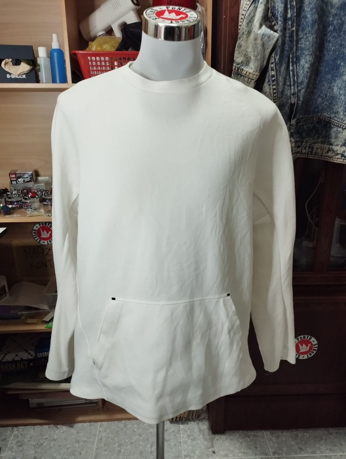 Nike × Vintage White Nike Sweatshirt L Size US L / EU 52-54 / 3 - 1 Thumbnail