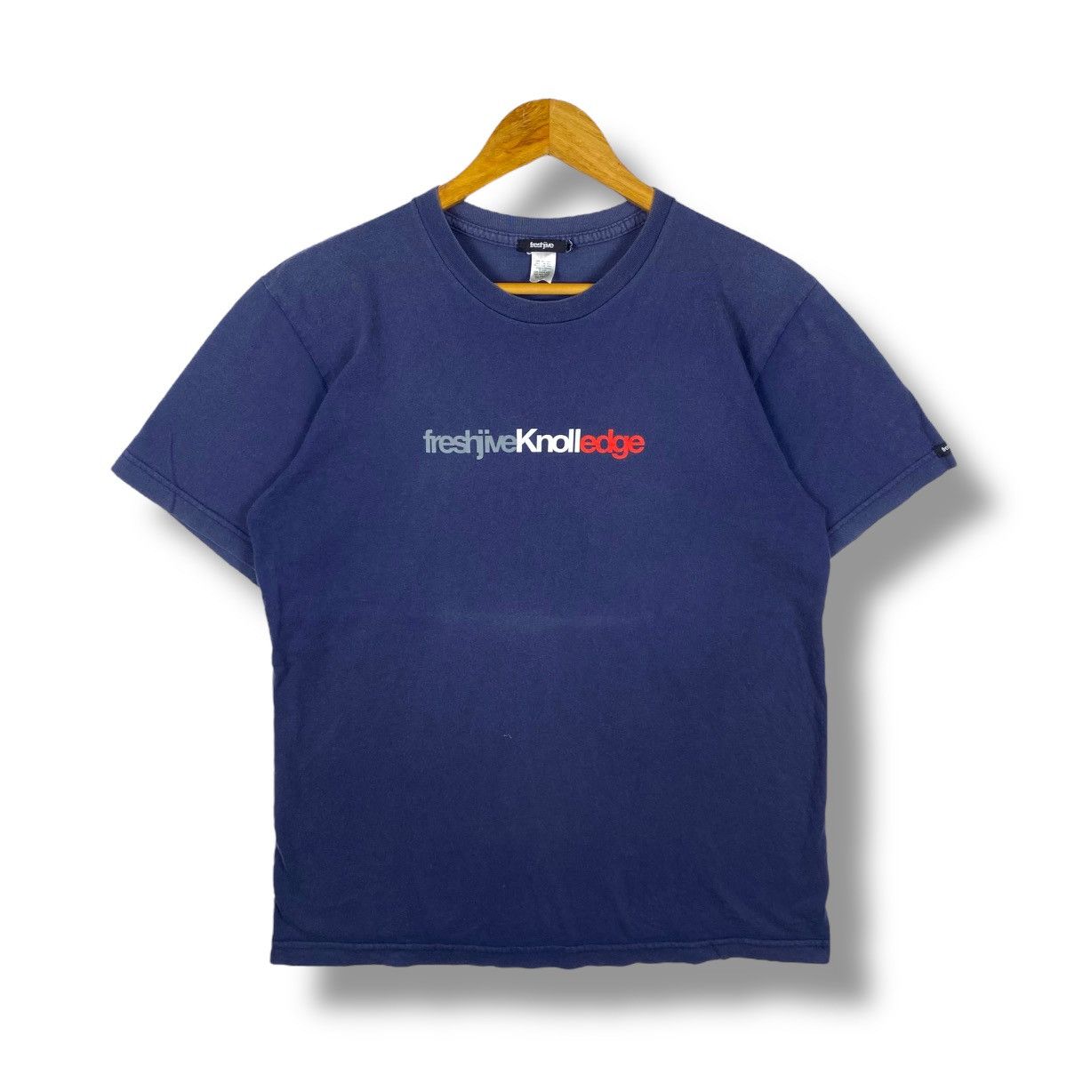 Freshjive × Vintage Vintage FRESHJIVE Knolledge Graphic Faded Tee Shirt Medium Size US M / EU 48-50 / 2 - 1 Thumbnail