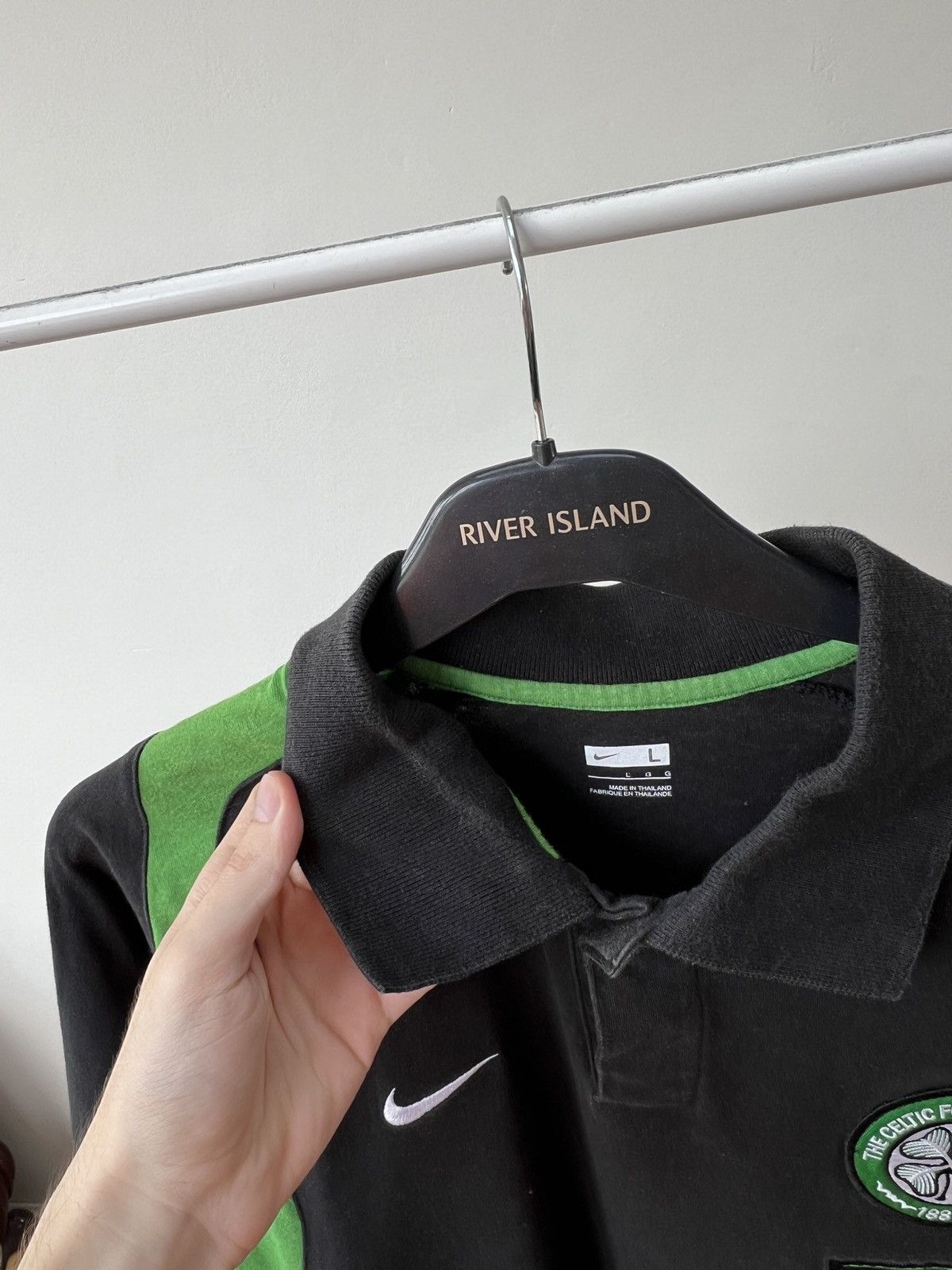 Nike Vintage CELTIC 2007 2008 POLO SHIRT BLACK NIKE Size US L / EU 52-54 / 3 - 8 Thumbnail