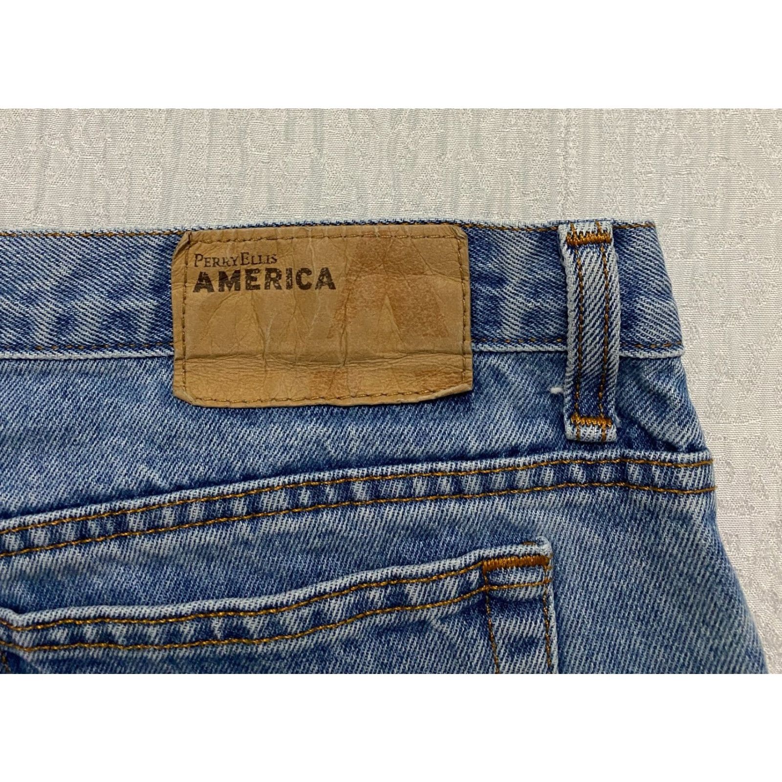 Perry Ellis Perry Ellis America Jeans Mens Size 40x32 Blue Straight Light Wash Jeans Size US 40 / EU 56 - 6 Thumbnail