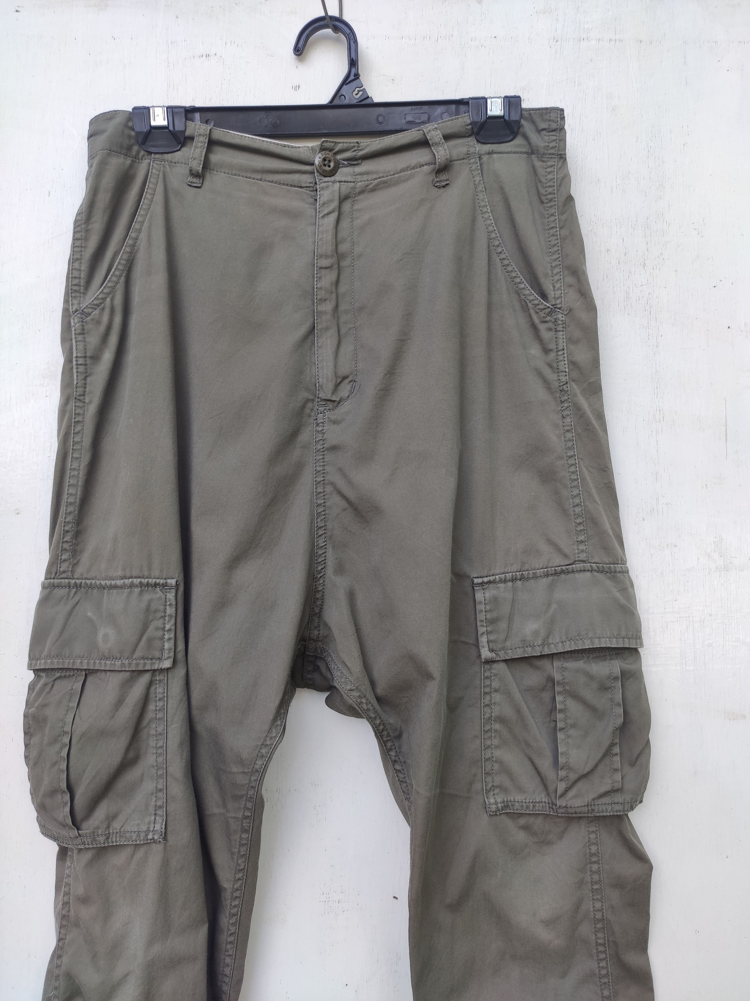 Bape 🔥 A Bathing Ape Cargo pants ladies 3 quarter long rise Size 29" - 2 Thumbnail