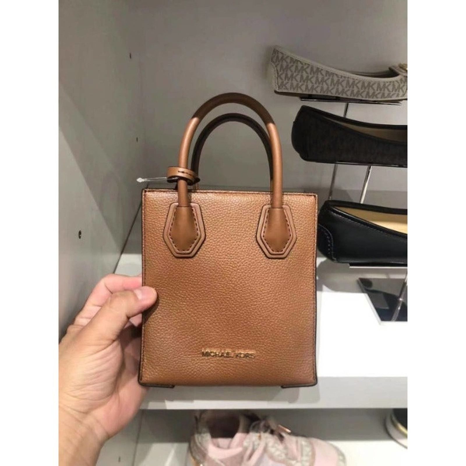 Michael Kors MICHAEL KORS 35S1GM9T0L Mercer Extra-Small Pebbled Crossbody Size ONE SIZE - 1 Thumbnail