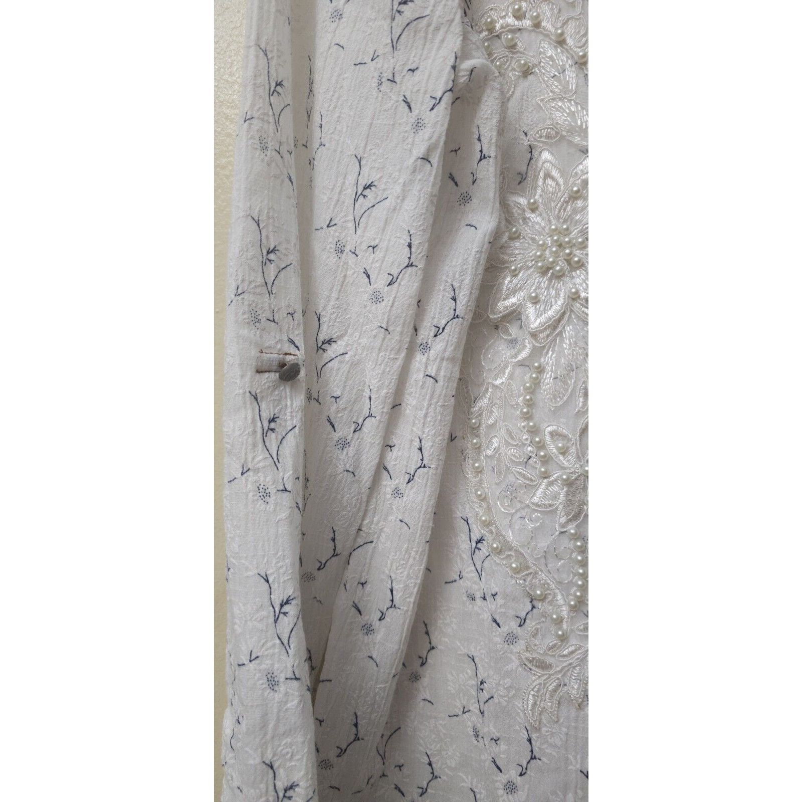 Anthropologie Aratta Silent Journey Anthropologie Top Floral Embroidered S Size S / US 4 / IT 40 - 6 Thumbnail