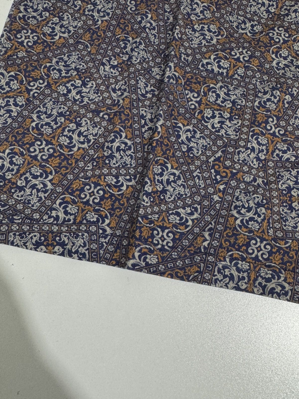 Supreme Small box logo Floral tee Size US XL / EU 56 / 4 - 3 Thumbnail