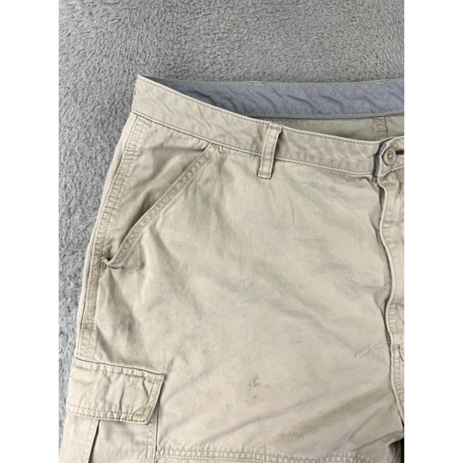 Wrangler Wrangler Cargo Shorts Mens 42 Beige Cotton Blend, 9" Inseam, Zip Fly, Pockets, Casual Outdoor Apparel Mens 42 Beige Wrangler Size US 42 / EU 58 - 6 Thumbnail