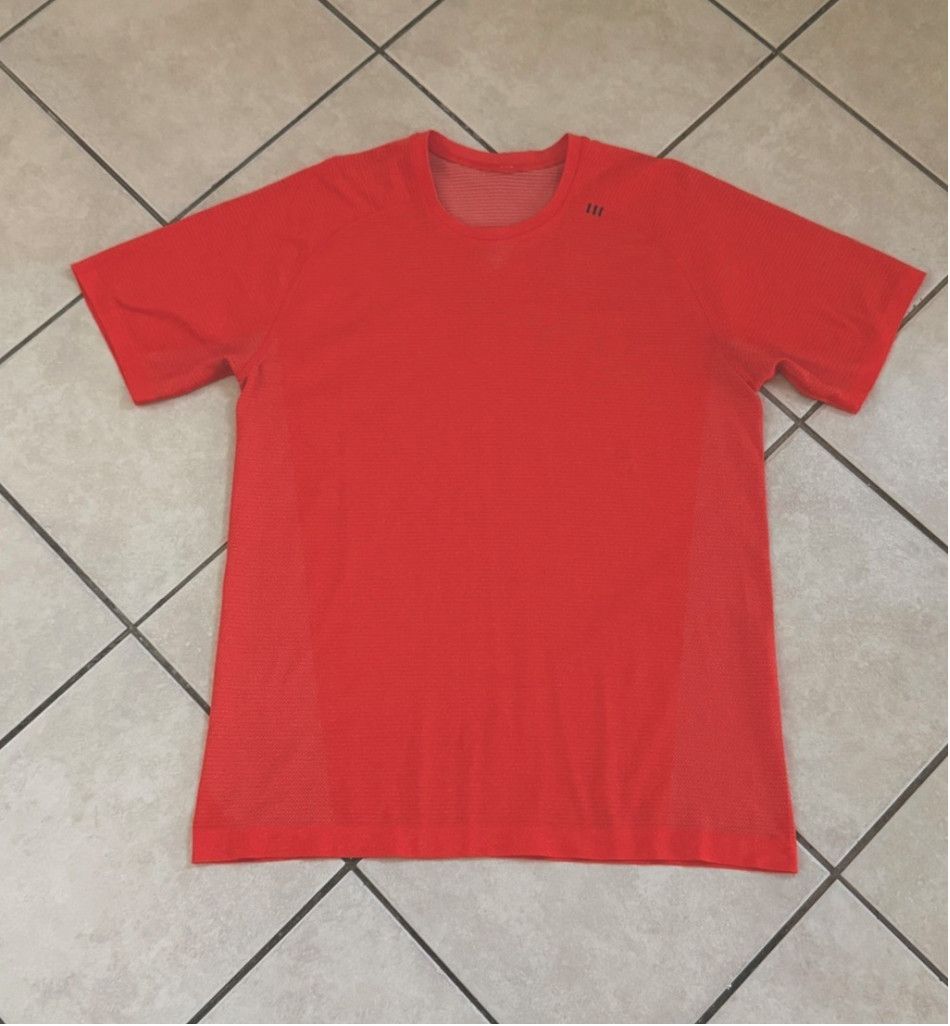 Lululemon LULULEMON METAL VENT SHORT SLEEVE SHIRT ORANGE SIZE LARGE Size US L / EU 52-54 / 3 - 5 Thumbnail