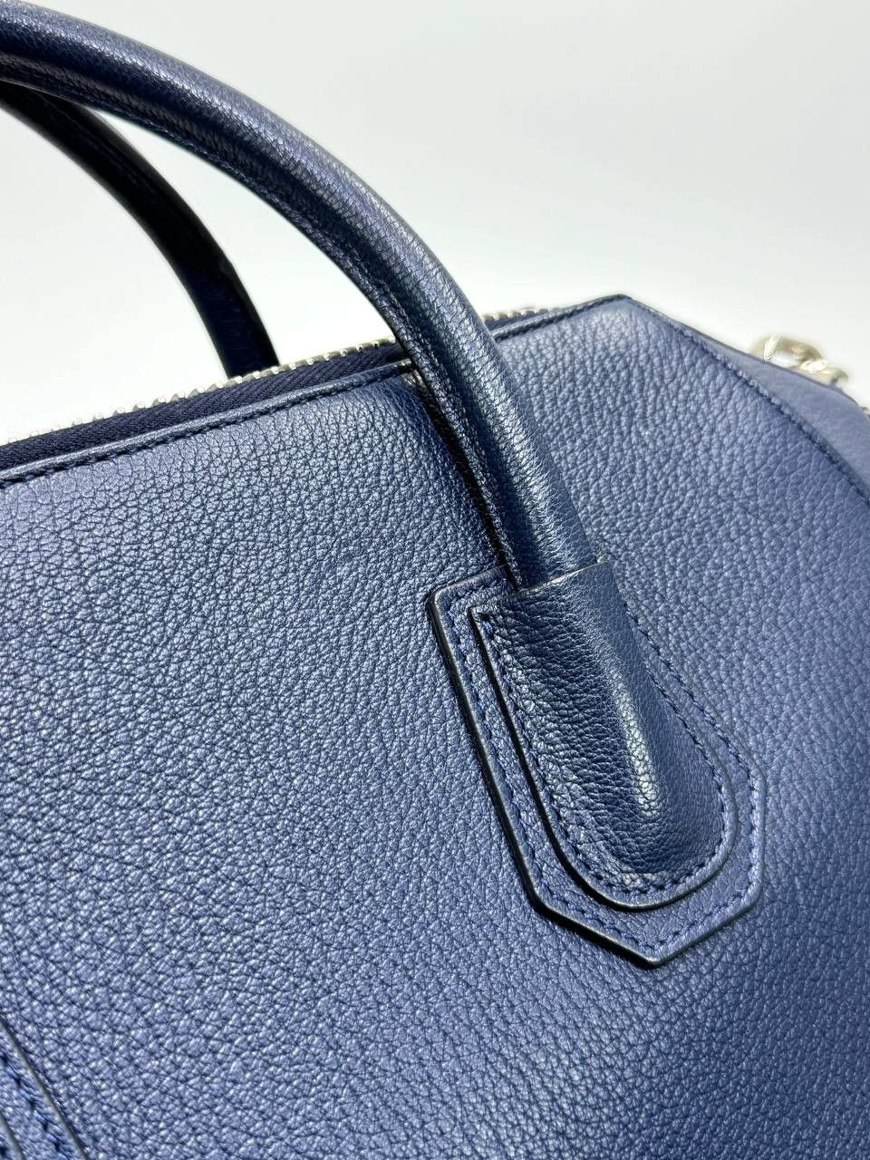 Givenchy Givenchy Antigona Medium Leather Hand Bag Size ONE SIZE - 11 Thumbnail