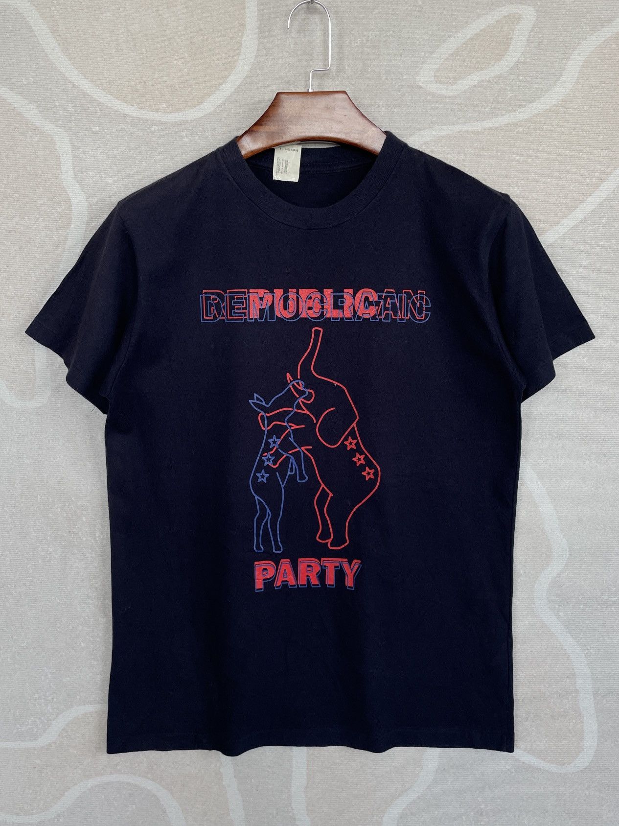 N.Hoolywood N Hoolywood Republican Democratic Party Size US M / EU 48-50 / 2 - 1 Thumbnail
