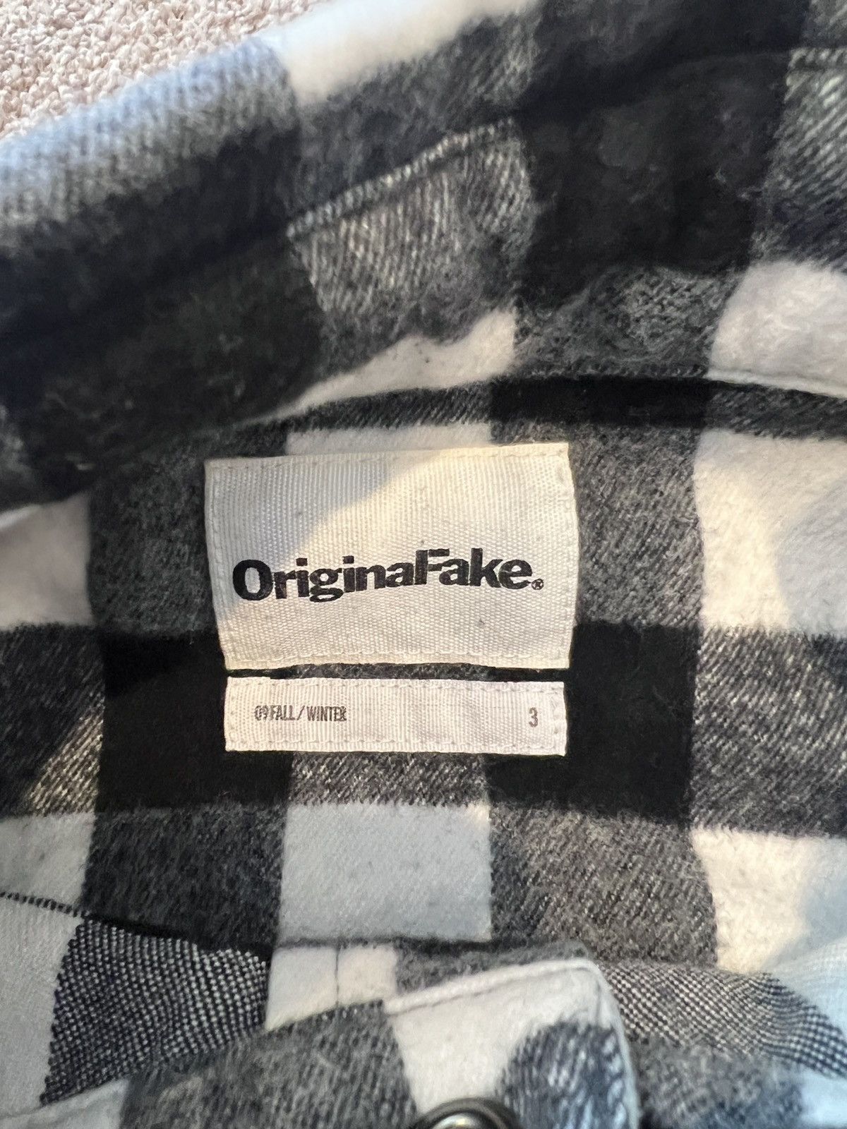 Original Fake Like new original fake OF kaws long sleeve shirt size 3 Size US L / EU 52-54 / 3 - 6 Thumbnail