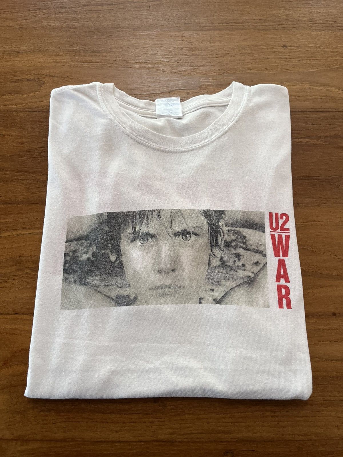 Band Tees × Vintage Vintage U2 WAR Album Band 00’sTshirt Size US M / EU 48-50 / 2 - 1 Thumbnail