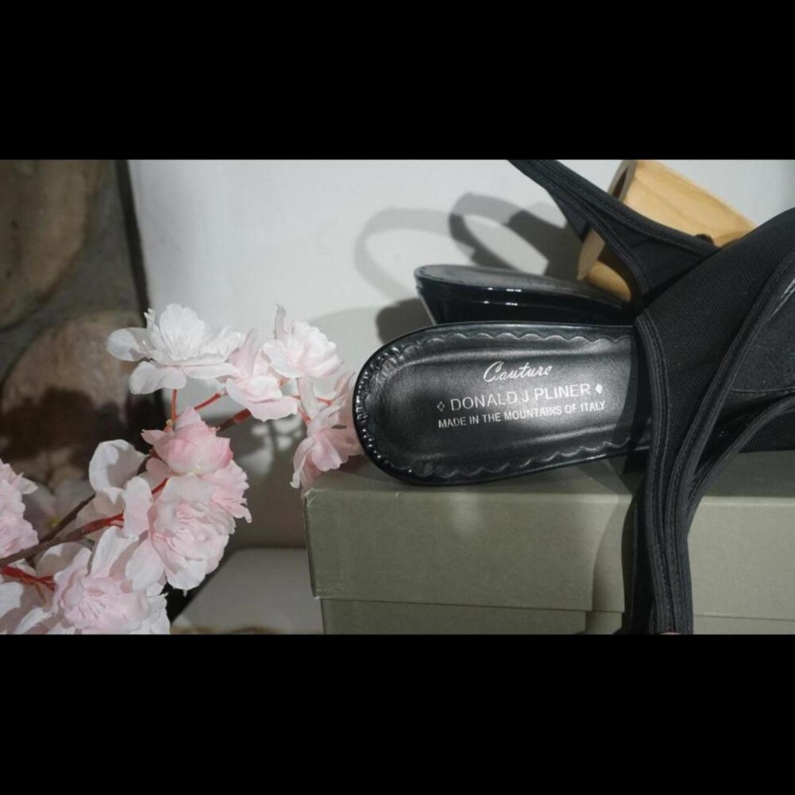 Other Couture Robert Pliner Sling low wedge Heel Pump Size US 7.5 / IT 37.5 - 4 Thumbnail