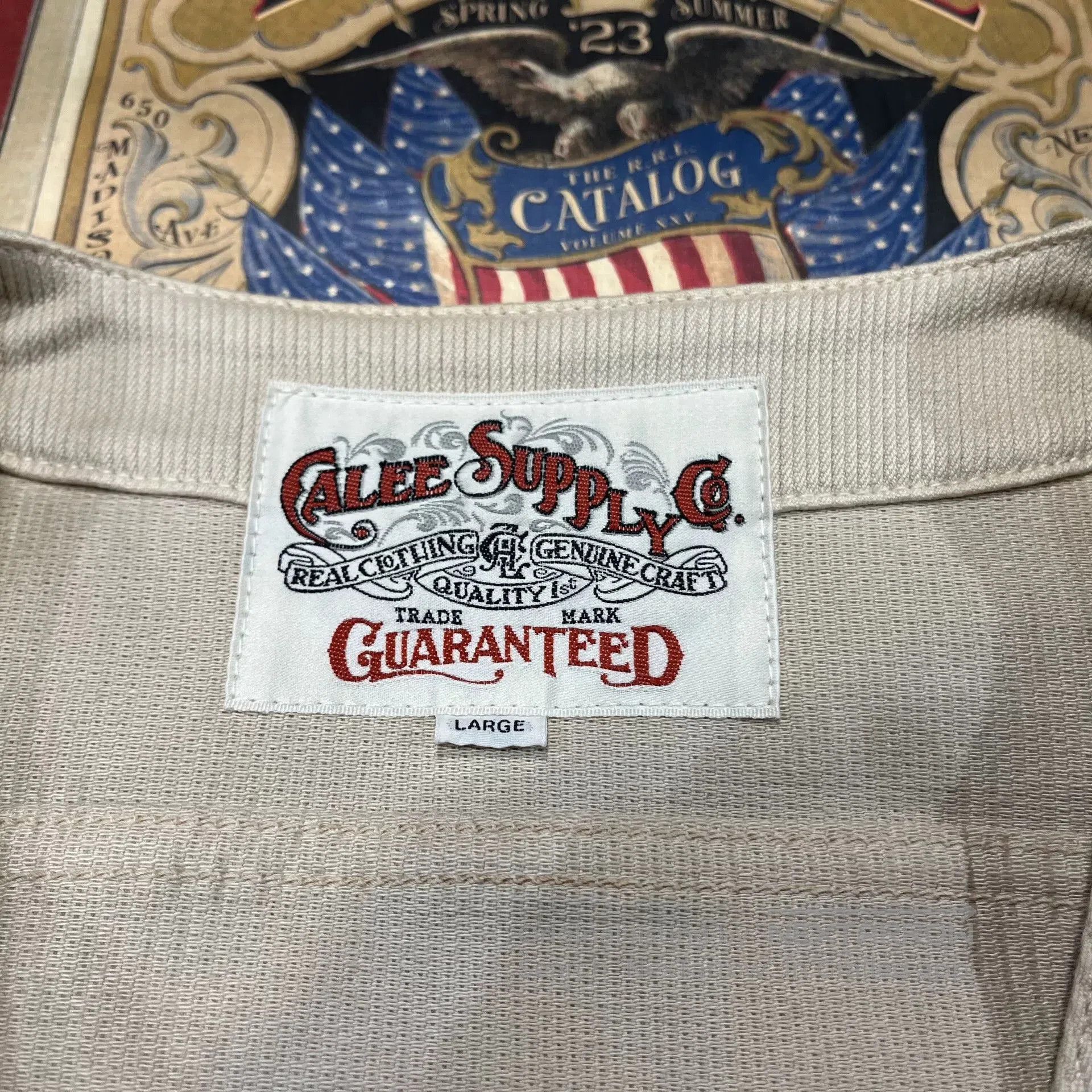 Japanese Brand beige utility work vest with pockets. Size US L / EU 52-54 / 3 - 3 Thumbnail