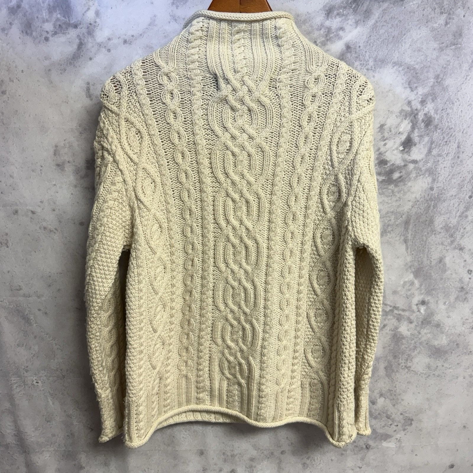 Aran Isles Knitwear Aran Crafts Ireland Wool Turtleneck Sweater Womens M Ivory Size M / US 6-8 / IT 42-44 - 2 Thumbnail