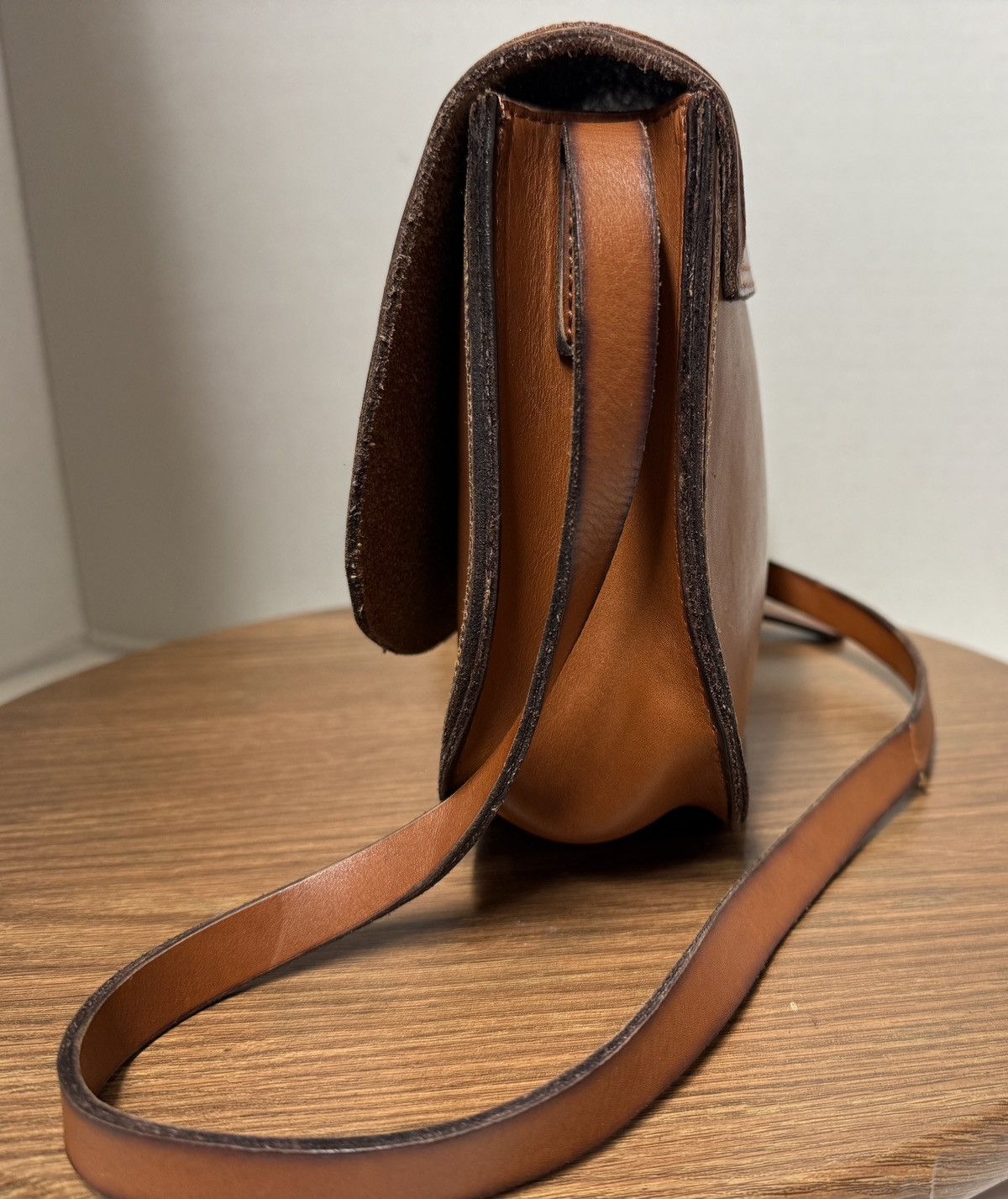 Lucky Brand Lucky Brand Terra Cotta 100% CowHide Leather Horseshoe Size ONE SIZE - 8 Thumbnail