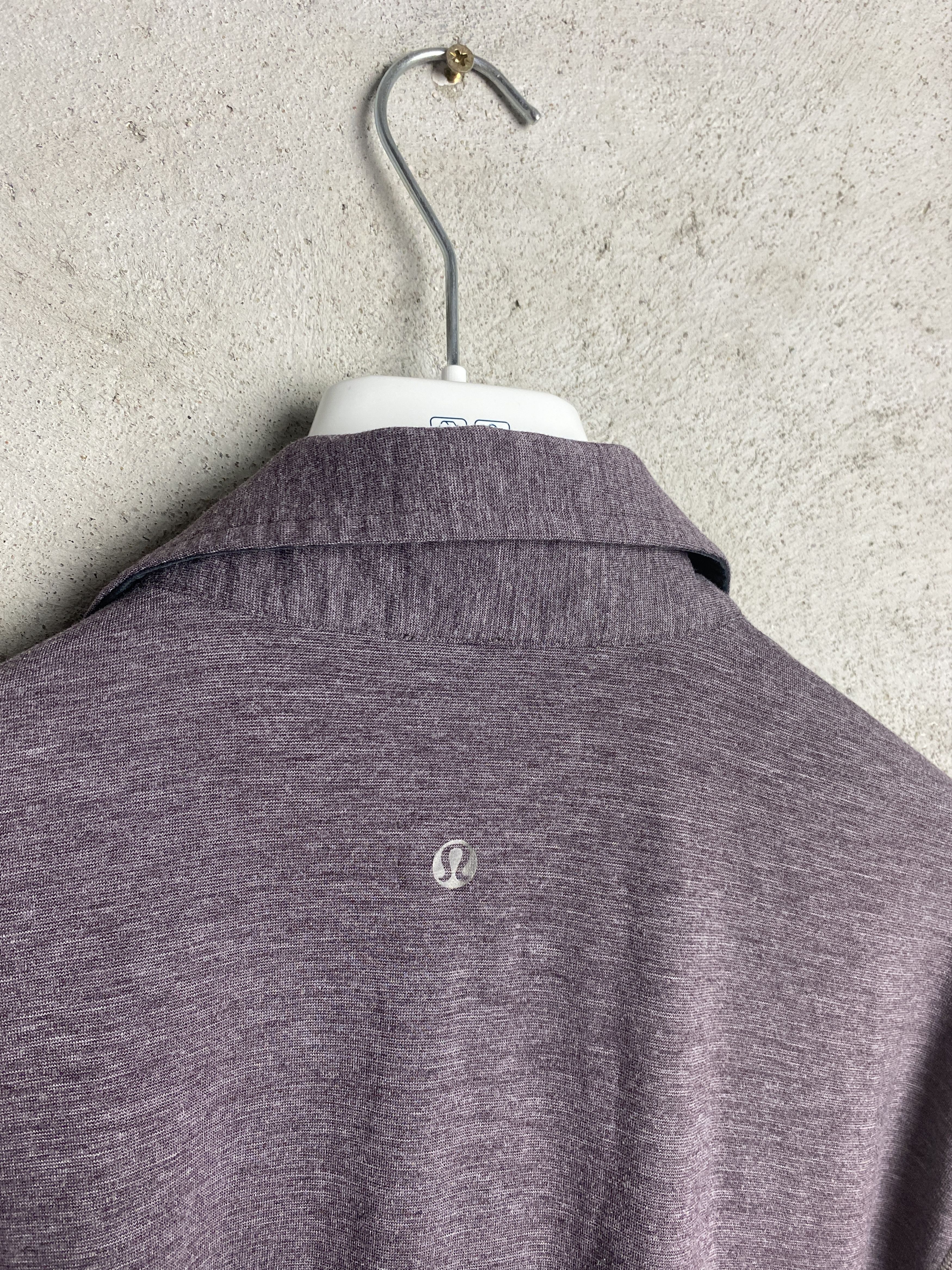 Lululemon Lululemon polo t-shirt tee sport gym pilates Size US L / EU 52-54 / 3 - 4 Thumbnail