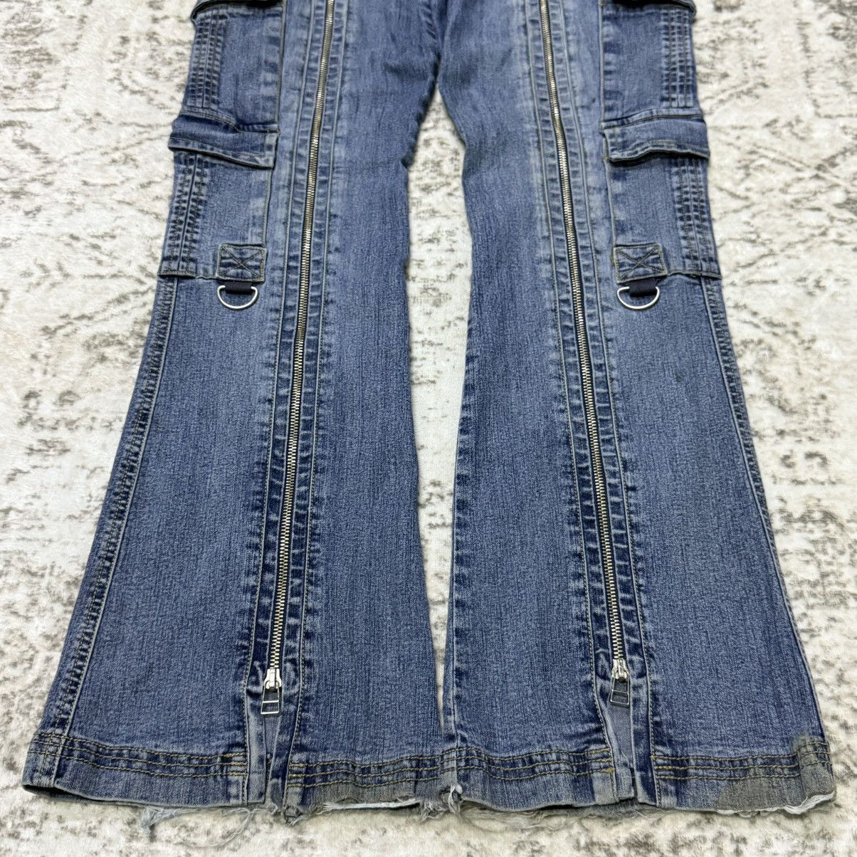 Le Grande Bleu (L.G.B.) Vanilla Star Multi Pocket Cargo Zipper Flare Jeans Size US 32 / EU 48 - 3 Thumbnail