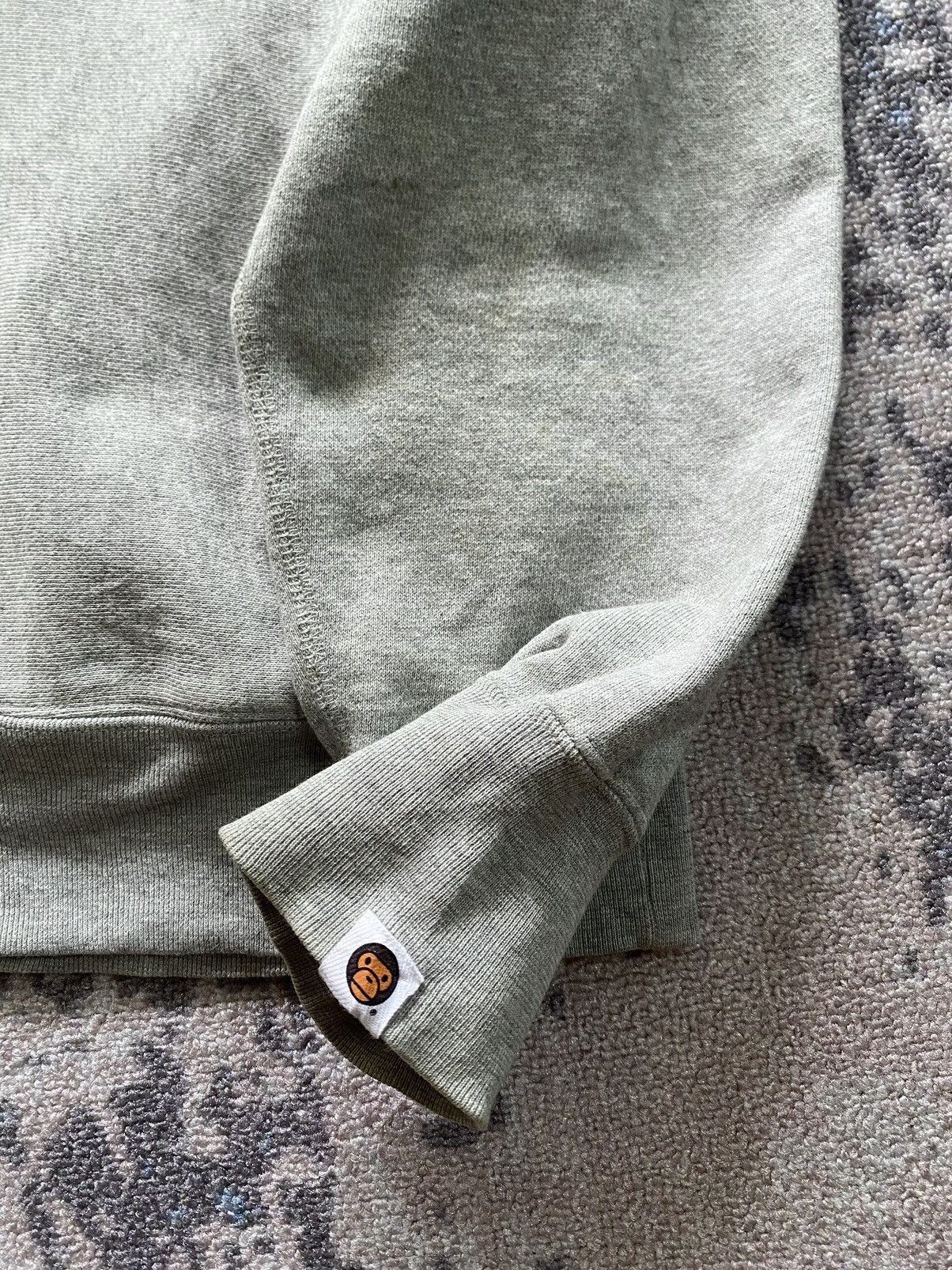 Bape × Kaws Vintage Bape x Kaws Baby Milo Pullover Hoodie Size US S / EU 44-46 / 1 - 5 Thumbnail