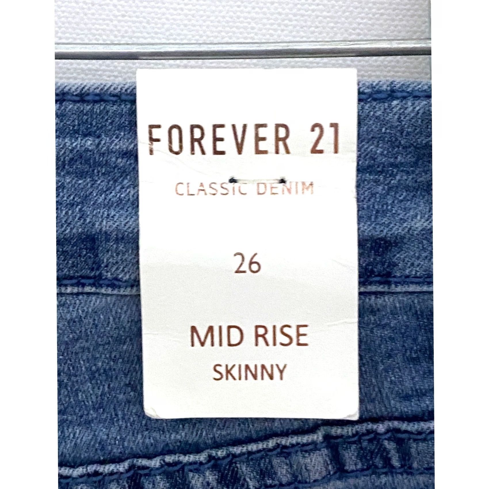 Forever 21 Forever 21 Mid Rise Skinny Jeans Womens 26 Denim Slim Jeans NWT Blue 5-Pocket Casual Preppy Size 26" / US 2 / IT 38 - 7 Thumbnail