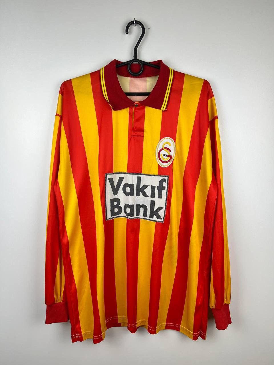 Vintage Galatasaray 11 Home 1996-1997 Soccer Long sleeve size L Size US L / EU 52-54 / 3 - 1 Thumbnail