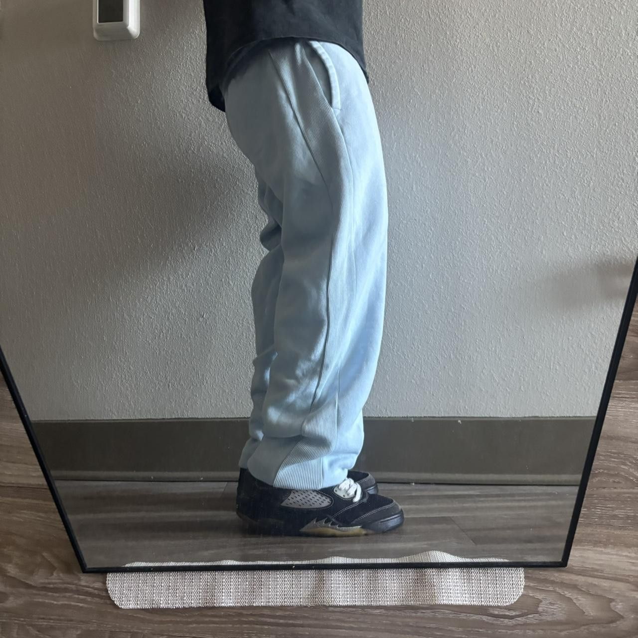 Japanese Brand Crazy Vintage Y2K/2000s Light Blue Essential Sweatpants! Fits M Size US 32 / EU 48 - 2 Thumbnail