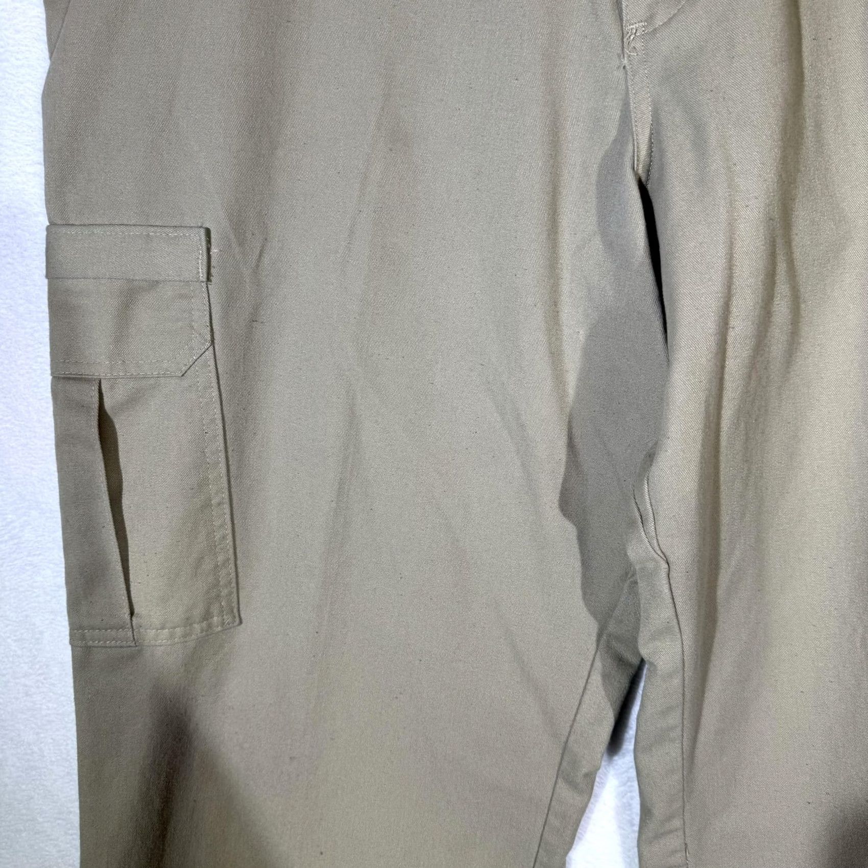 Dickies Dickies Cargo Pants Mens 42x32 Khaki Utility Workwear Pockets Polyester Blend Beige Workwear Dickies Mens Cargo Pants 42x32 Size US 42 / EU 58 - 4 Thumbnail