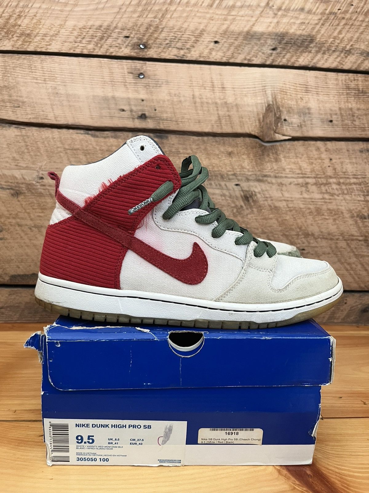 Nike Nike SB Dunk High Pro Cheech And Chong 30505-100 Size US 9.5 / EU 42-43 - 3 Thumbnail