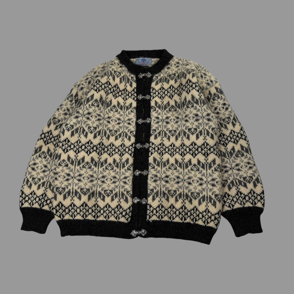 Vintage Vintage 1970s hand knit buckle clasp sweater Size US M / EU 48-50 / 2 - 1 Thumbnail